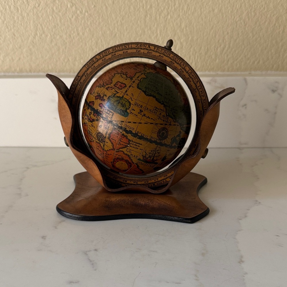 Vintage Old Workd Globe Made in Italy Leather